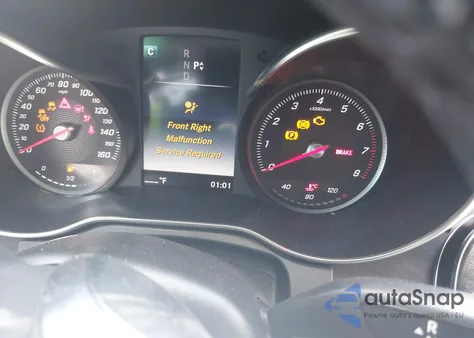 2017 Mercedes-Benz C 300 z USA, uszkodzony, nr VIN WDDWJ4JB6HF358345